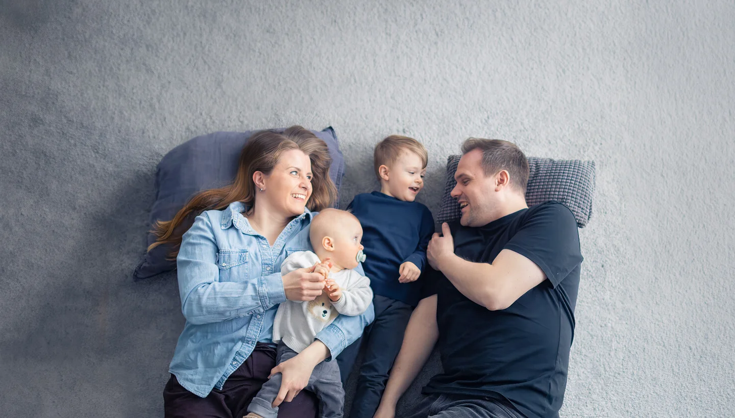 Familie Vassie in ihrem Zuhause in Lichtenbroich