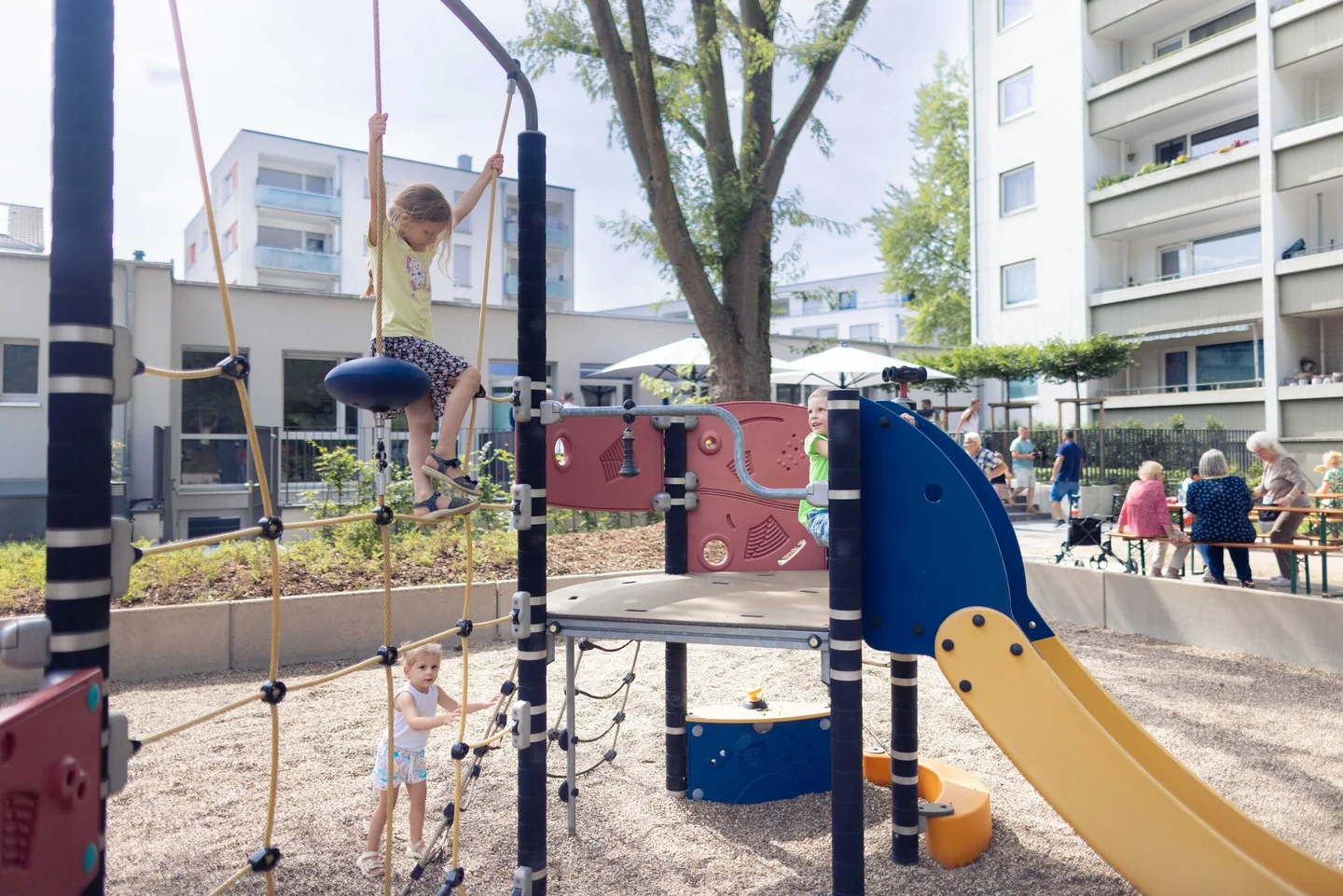 Spielplatz im Innenhof des RWB-Quartiers Lichtenbroich